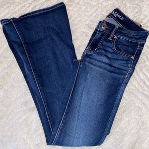 American Eagle Super Super Stretch Boho Artist Jeans Size 0 - Like New